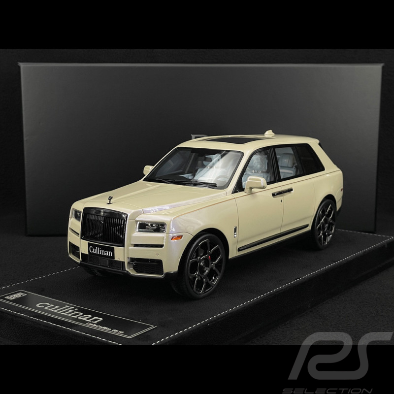 Rolls Royce Cullinan 2018 Perlgrau Beige / Hellblaue Innenausstattung 1/18 GL Model GLCUBG