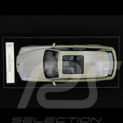 Rolls Royce Cullinan 2018 Beige Pearl Grey / Light Blue Interior 1/18 GL Model GLCUBG