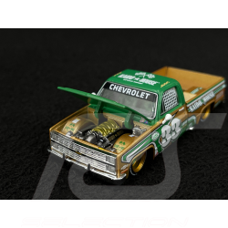 Chevrolet Silverado Kaido Intimidator V2 1980 Kaido House Beige / Vert 1/64 Mini GT KHMG267