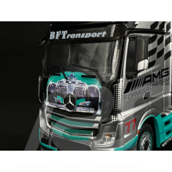 Mercedes-Benz Actros MP4 2012 n° 77 Transport Lkw Mercedes-AMG F1 Team Silber / Schwarz / Grün 1/43 Hachette G1470003