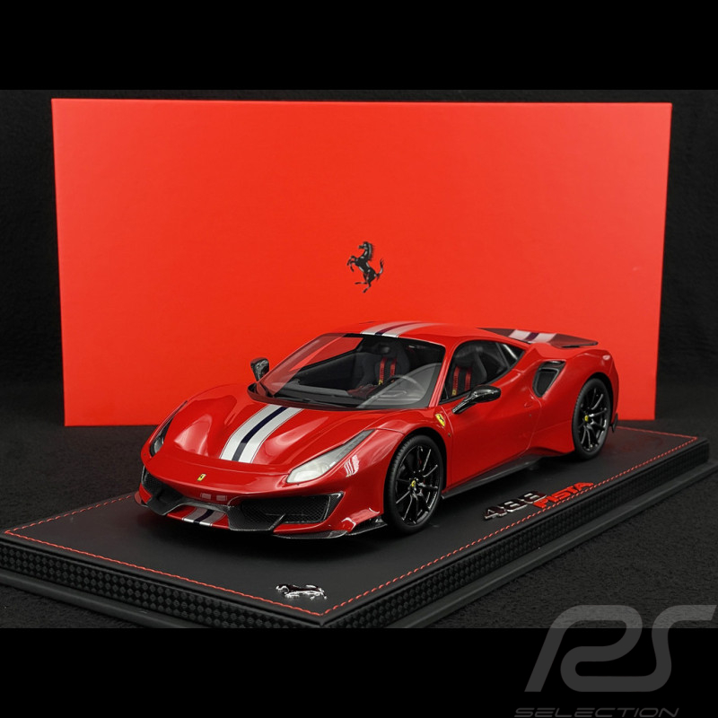 Ferrari 488 Pista 2018 Rosso Corsa / Bande Argent / Jantes Carbone 1/18 BBR Models P18145A6