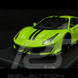 Ferrari 488 Pista 2018 Verde Germoglio / Schwarze Streifen / Carbon Felgen 1/18 BBR Models P18145O