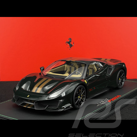 Ferrari 488 Pista 2018 Verde British / Bandes Dorées / Jantes Carbone 1/18 BBR Models P18145N