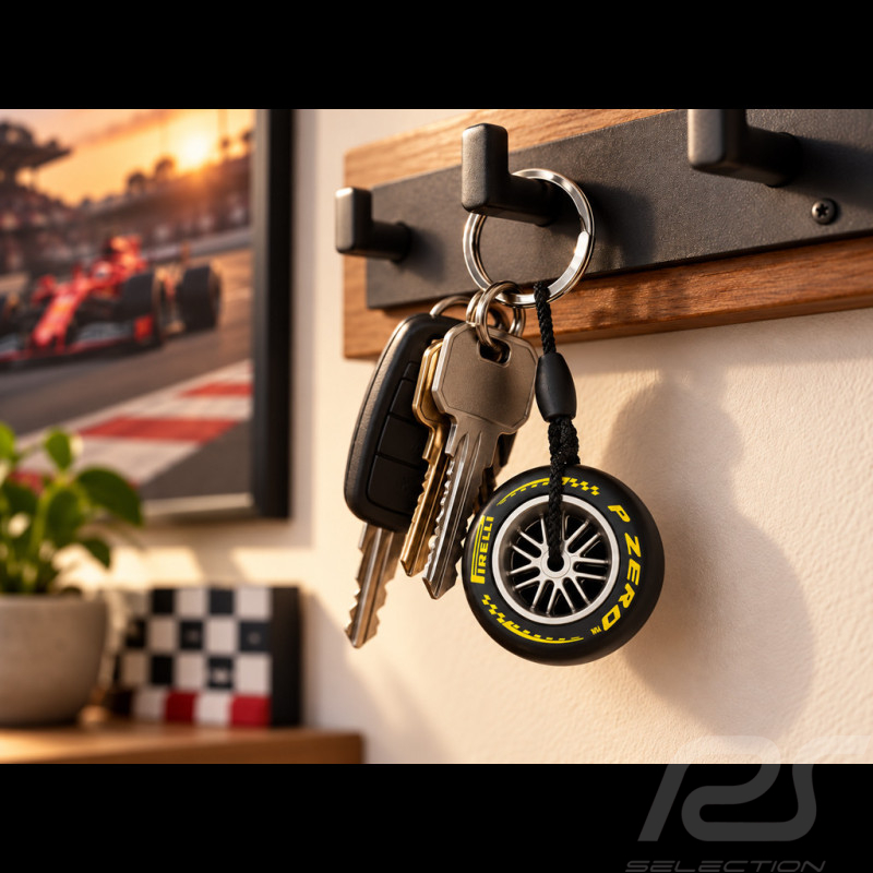 Pirelli Keyring F1 Medium Tyre Yellow PIRPC0132