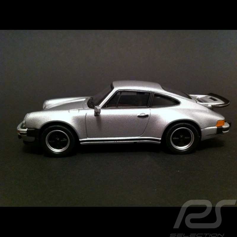 Porsche 911 Turbo 3.0 " 40 Ans Sport Driving School " argent 1/43 Welly MAP01993214