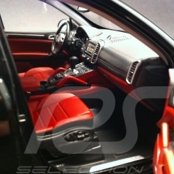 Porsche Cayenne Turbo S 2012 black 1/18 Minichamps 110062100