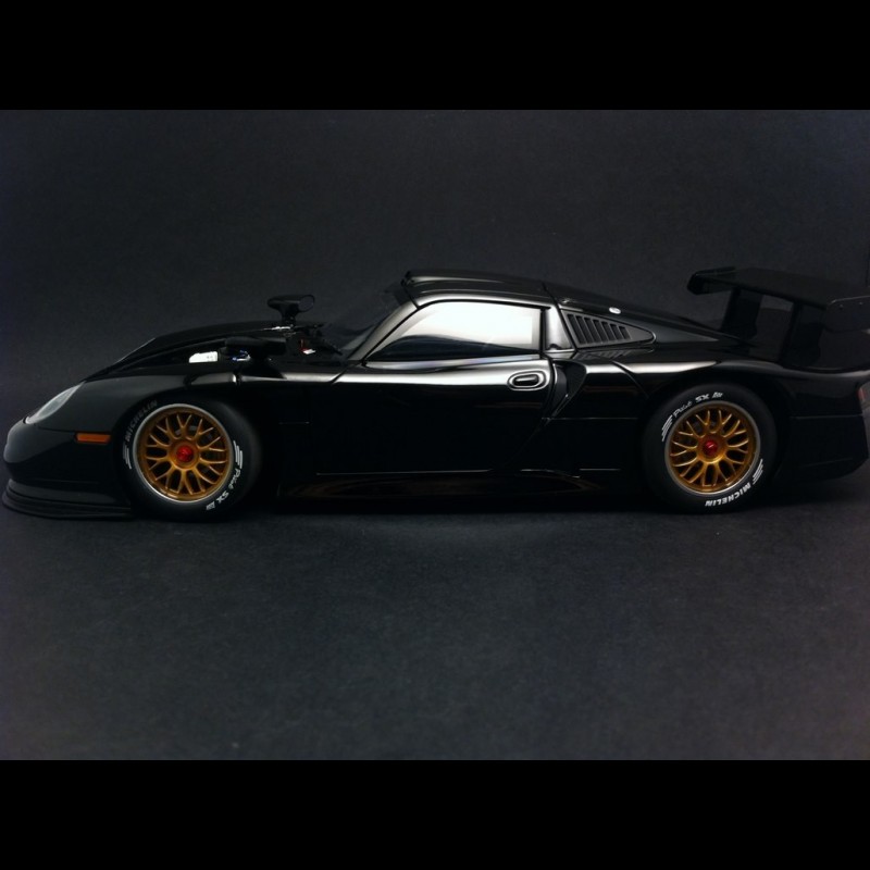 Porsche 911 GT1 1997 black 1/18 Autoart 89770