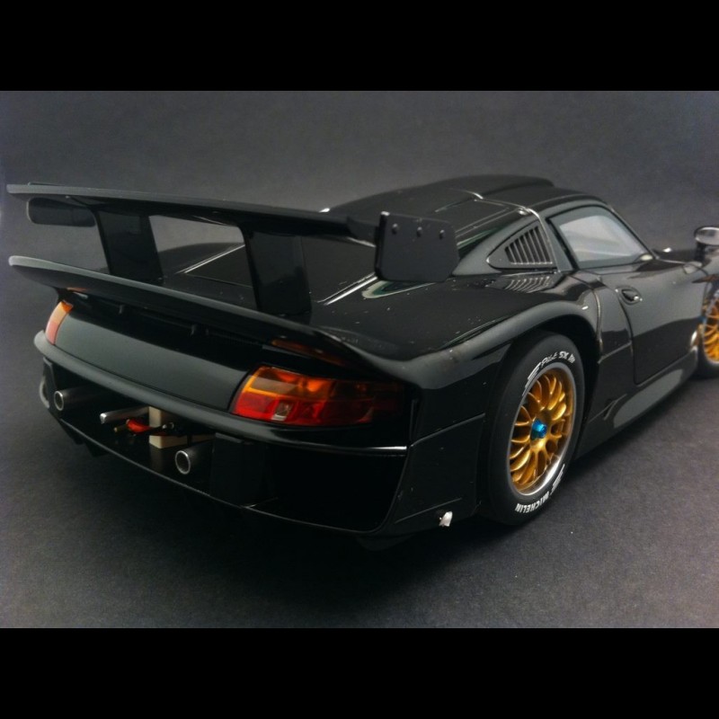 Porsche 911 GT1 1997 black 1/18 Autoart 89770