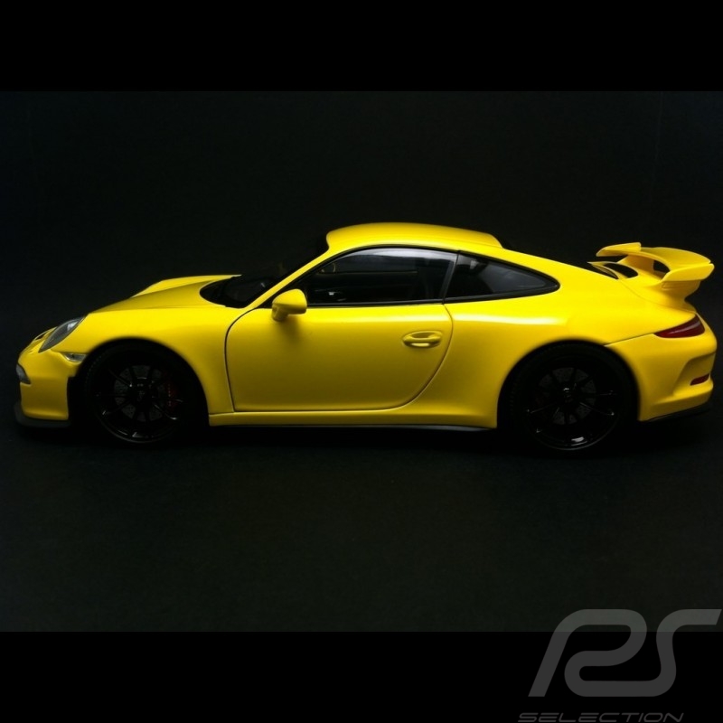 Porsche 991 GT3 2013 yellow 1/18 Minichamps 110062721 Porsche 991 GT3 2013 yellow 1/18 Minichamps 110062721