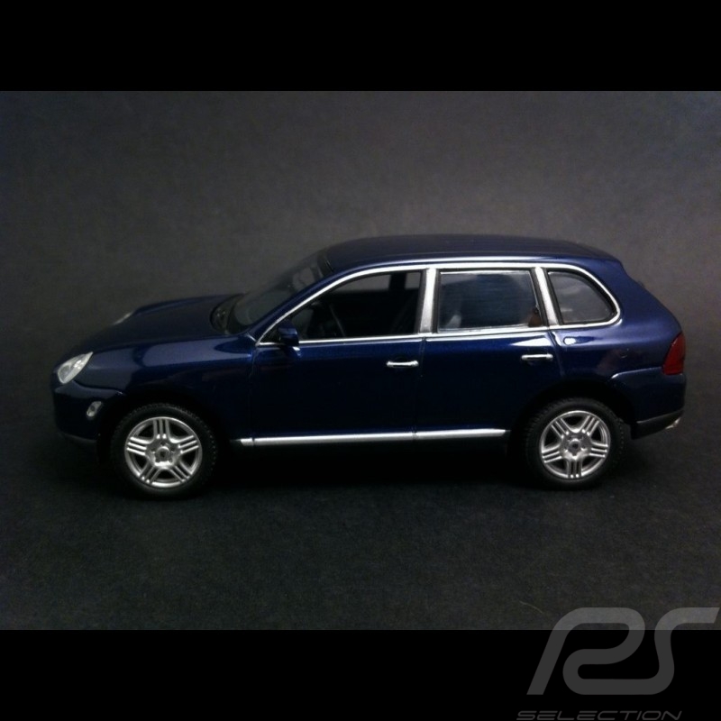  Porsche Cayenne S bleu métallisé 