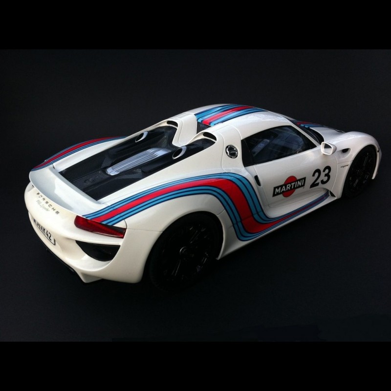 GT Spirit 1/12 Scale Resin - ZM084 Porsche 918 Spyder Martini Matt