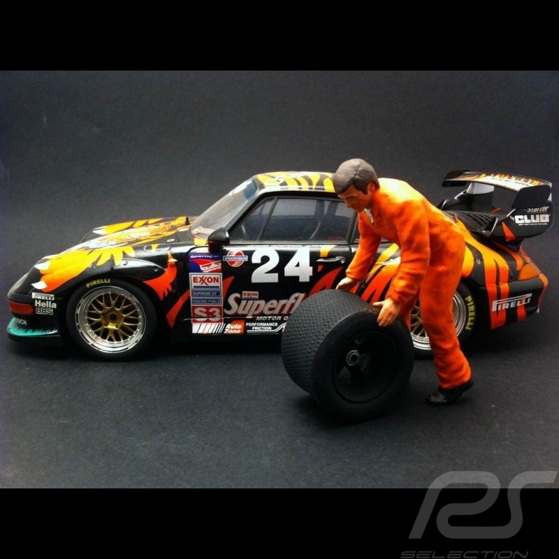 Mechaniker 1/18 Diorama modell AE180117 Mechaniker 1/18 Diorama modell AE180117