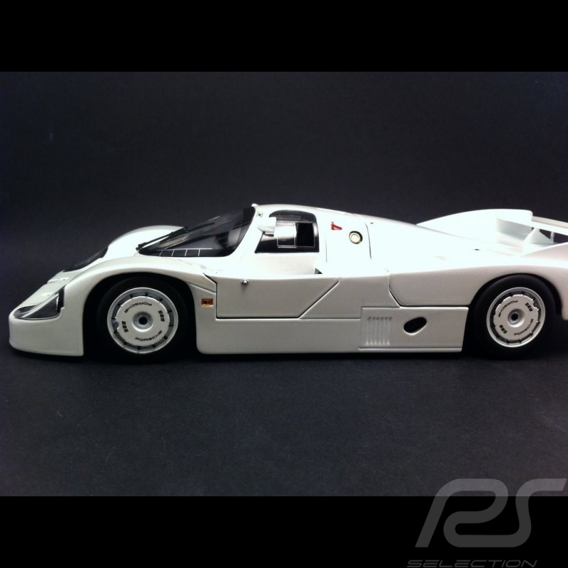 Porsche 956 L Show Car Frankfort 1983 1/18 Minichamps 183836900 Porsche 956 L Show Car Frankfort 1983 1/18 Minichamps 183836900