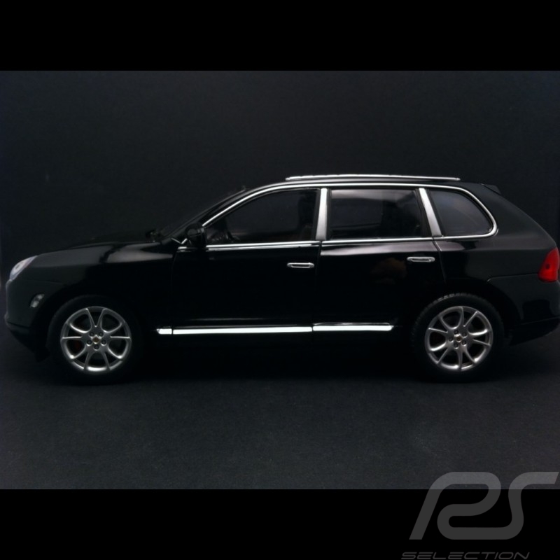 Porsche Cayenne Turbo 2003 schwarz 1/18 Welly 12529 Porsche Cayenne Turbo 2003 schwarz 1/18 Welly 12529