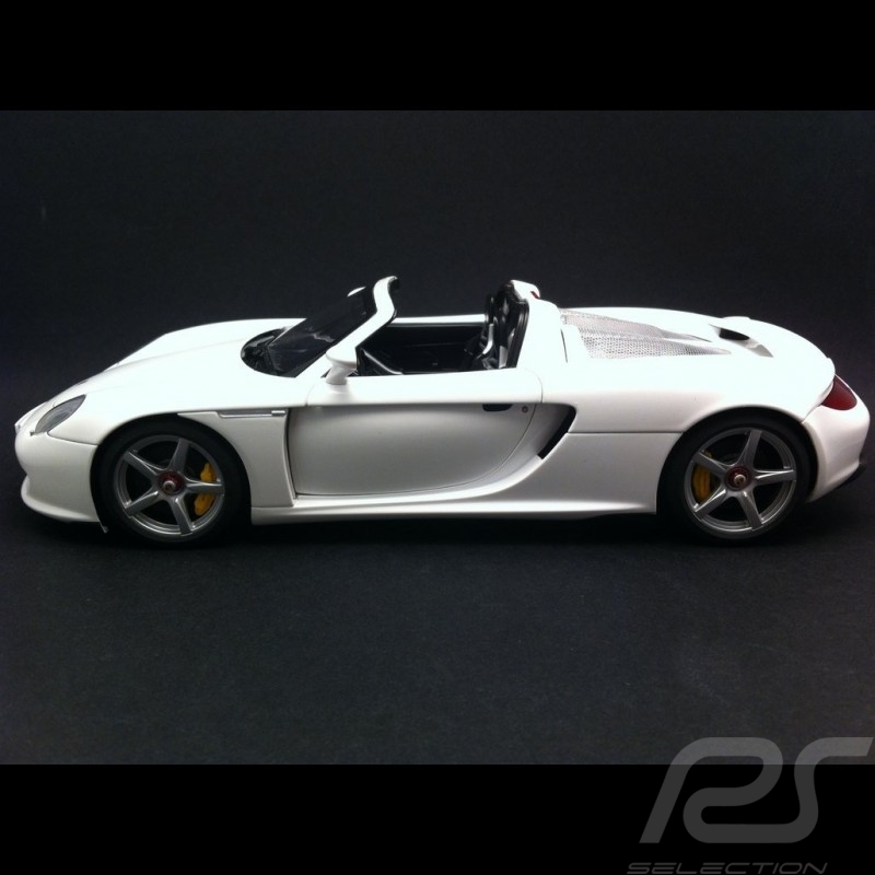 Porsche Carrera GT weiß 1/18 Autoart 78045 Porsche Carrera GT weiß 1/18 Autoart 78045