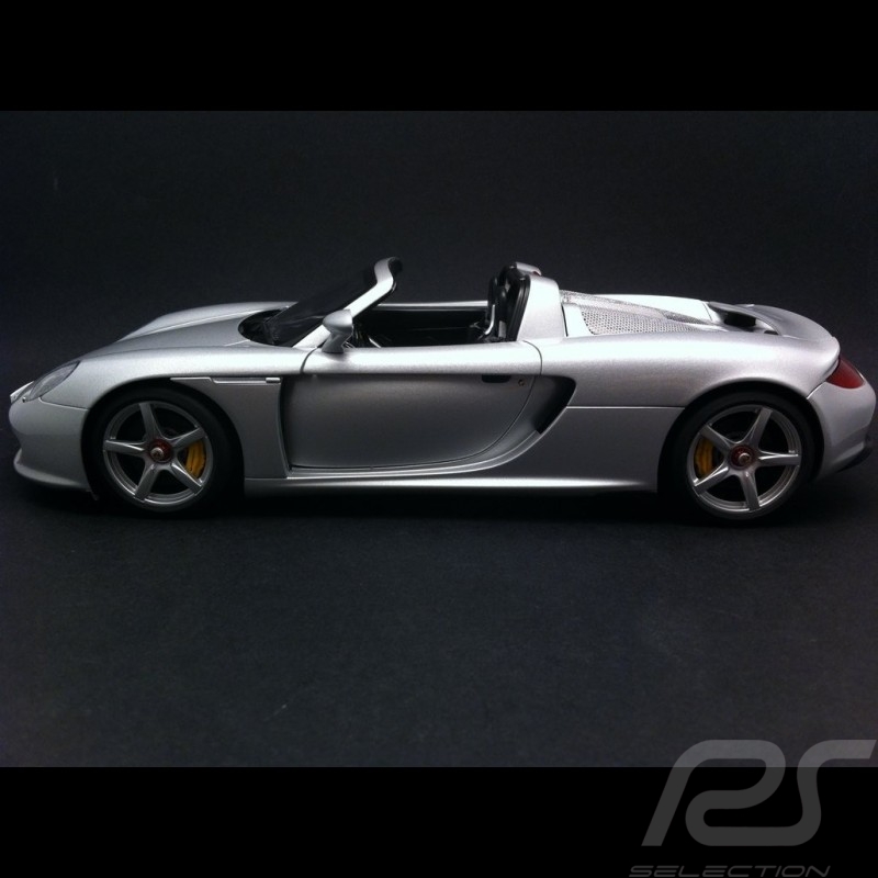 Porsche Carrera GT grau 1/18 Autoart 78046 Porsche Carrera GT grau 1/18 Autoart 78046