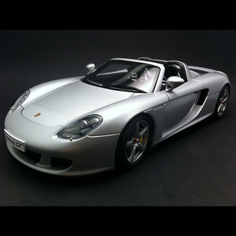 Porsche Carrera GT grey 1/18 Autoart 78046