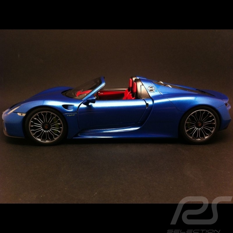 Porsche 918 Spyder 2013 blue 1/18 Minichamps 110062432 Porsche 918 Spyder 2013 blue 1/18 Minichamps 110062432