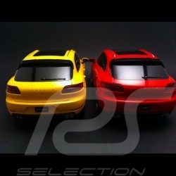 Duo Porsche Macan Turbo jaune / rouge radiocommandée 27 / 40 MHz 1/24
