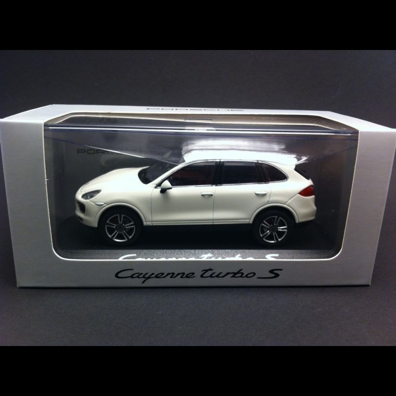 Porsche Cayenne Turbo S 2012 échelle 1/43 Minichamps Blanc – Miniature Métal Neuve