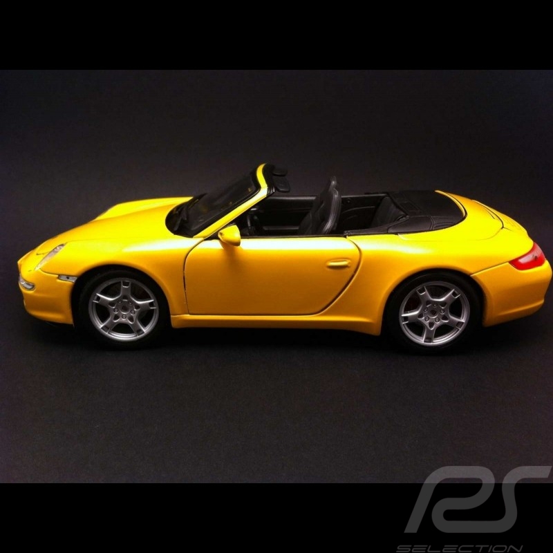 Porsche 997 Carrera S Cabriolet jaune 1/18 Maisto 31126