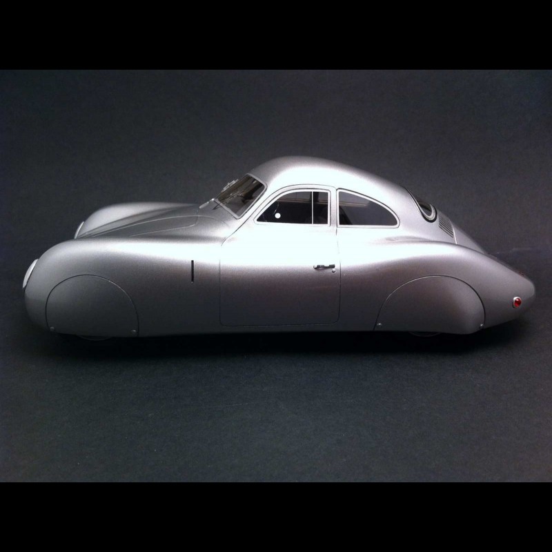 Porsche type 64 1939 silver 1/18 BOS 192946