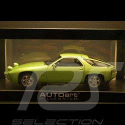 Porsche 928 Lint Green metallic 