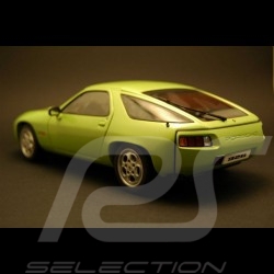 Porsche 928 Lint Green metallic 