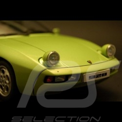 Porsche 928 Lint Green metallic 