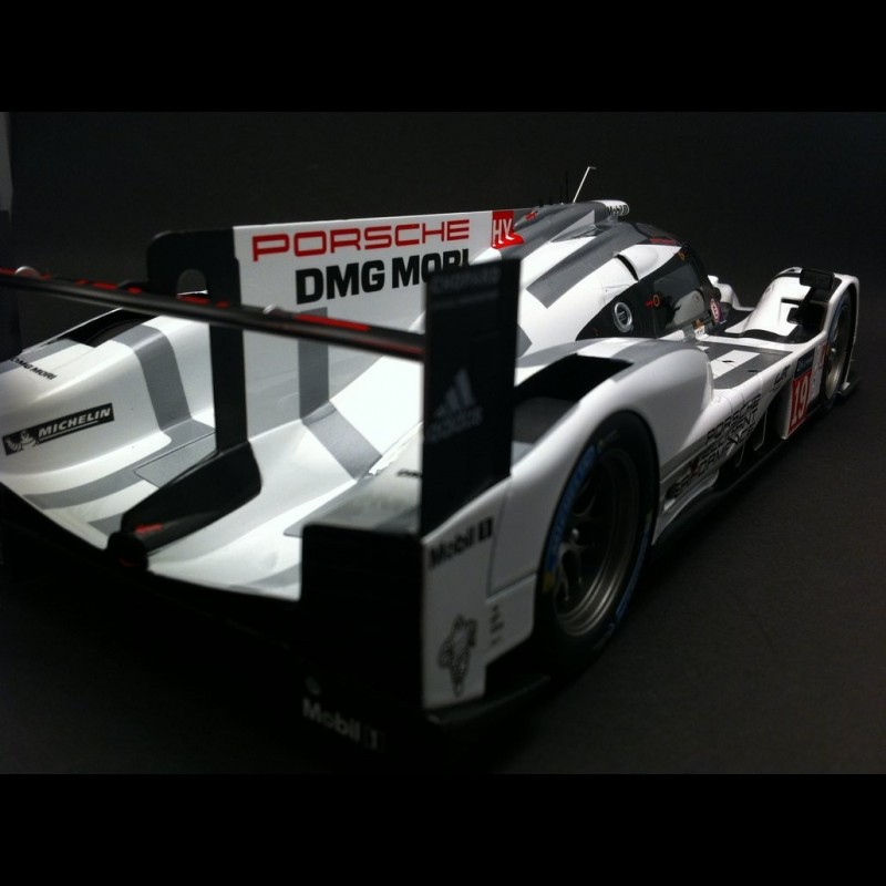 Porsche 919 Hybrid n° 19 Winner Le Mans 2015 1/18 Spark 18LM15