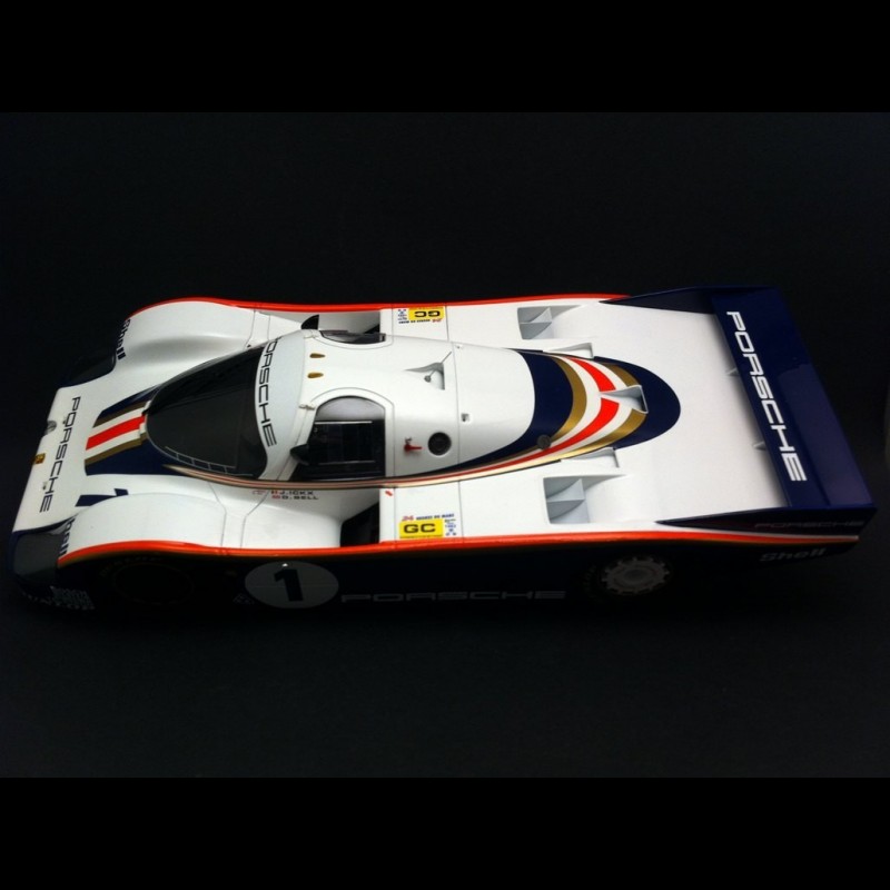 Porsche 956 Winner Le Mans 1982 n° 1 Rothmans 1/18 Spark 18LM82