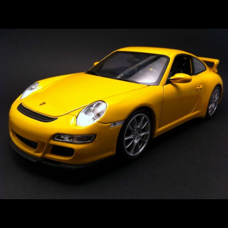 Porsche 997 GT3 yellow 1/18 Welly 18024