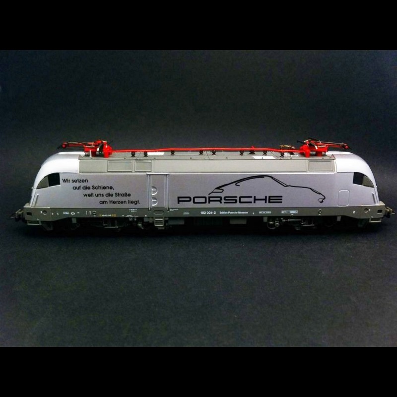 Locomotive Br182 Porsche Design 187 Piko 71211