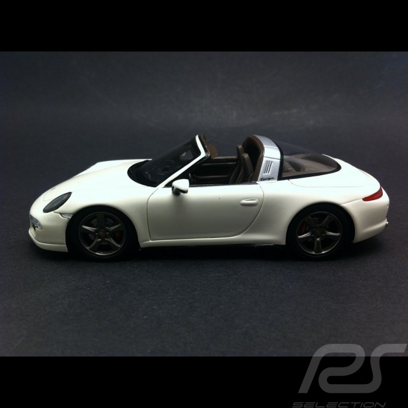 Porsche 991 Targa 4S 2015 weiß 1/43 Spark S4933