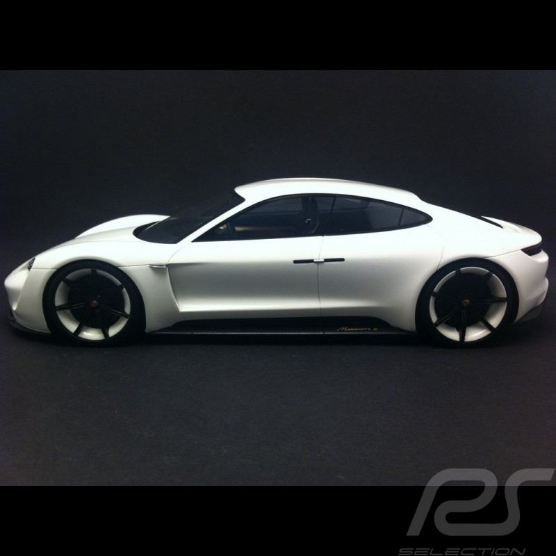 Porsche Mission E Concept 2015 weiß 1/18 Spark WAP0218000G