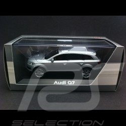 Audi Q7 silver grey 1/43 Schuco 5010507613
