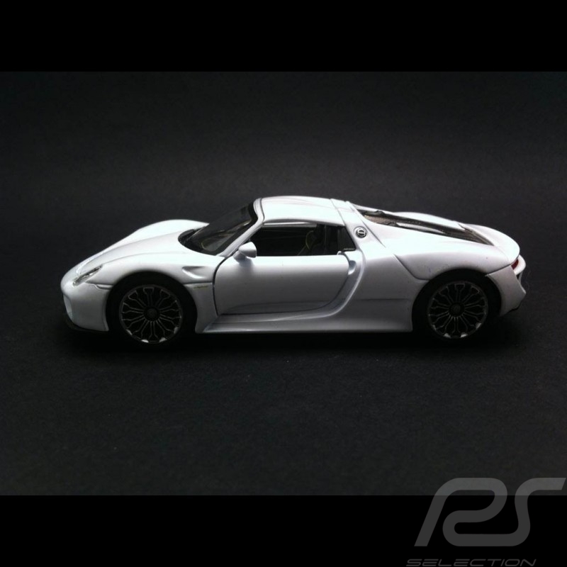 Porsche 918 Spyder Pull Back Toy Welly White Selection Rs