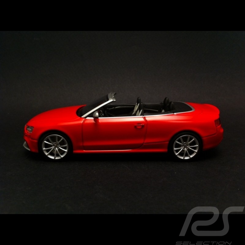 Audi RS5 Cabriolet 2012 rouge 1/43 Minichamps 410011230
