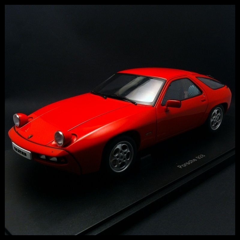 ミニカー AUTOart Porsche 928 Amazon.co.jp: 1/18 AUTOart Porsche 928 White 77902 ミニカー