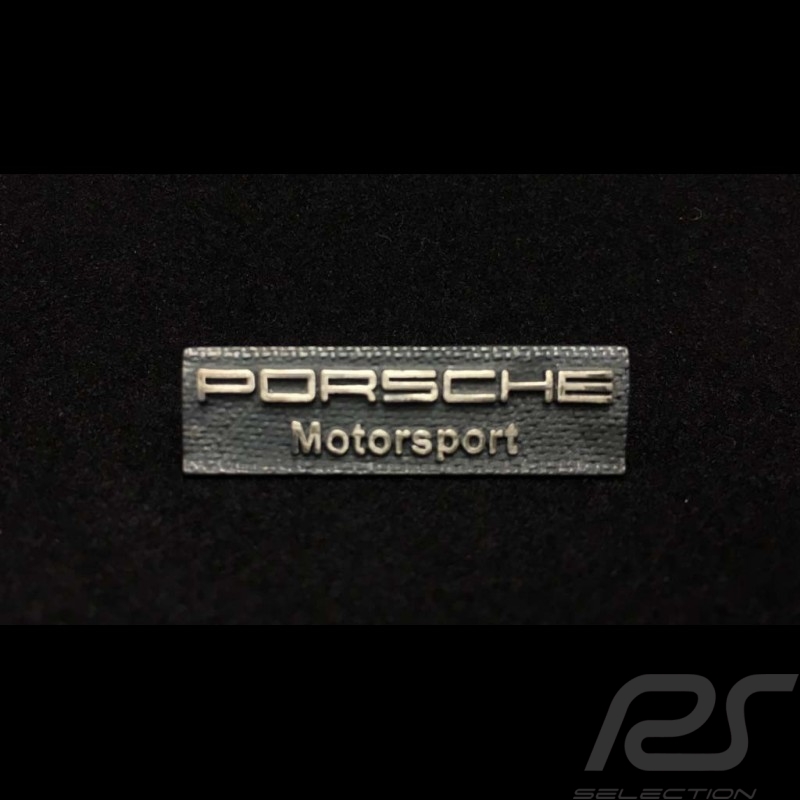 Porsche Button Motorsport - abgenutztes Metall - sehr schick