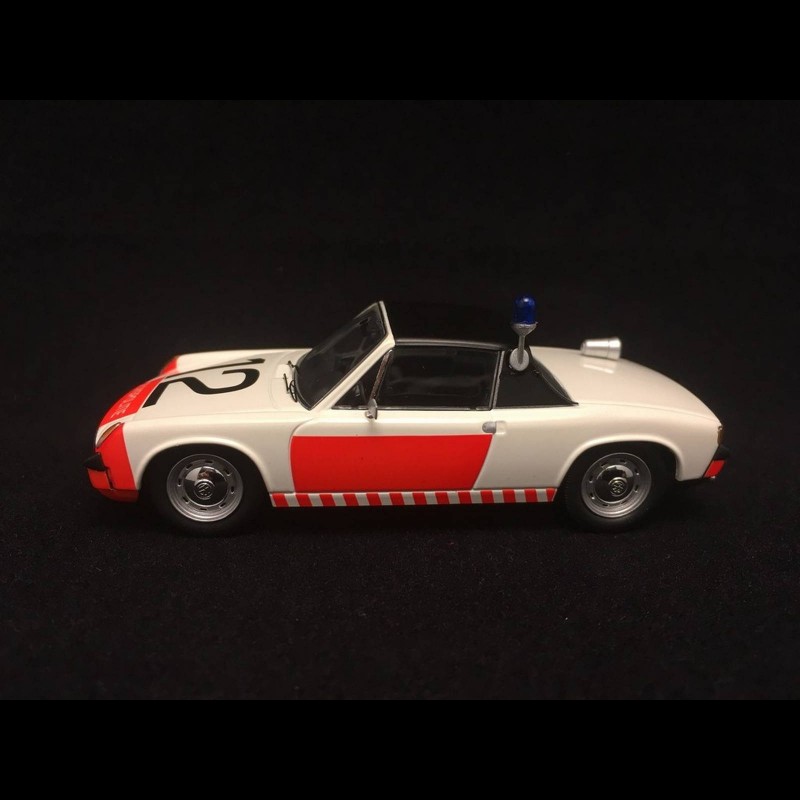porsche-914-4-20-police-