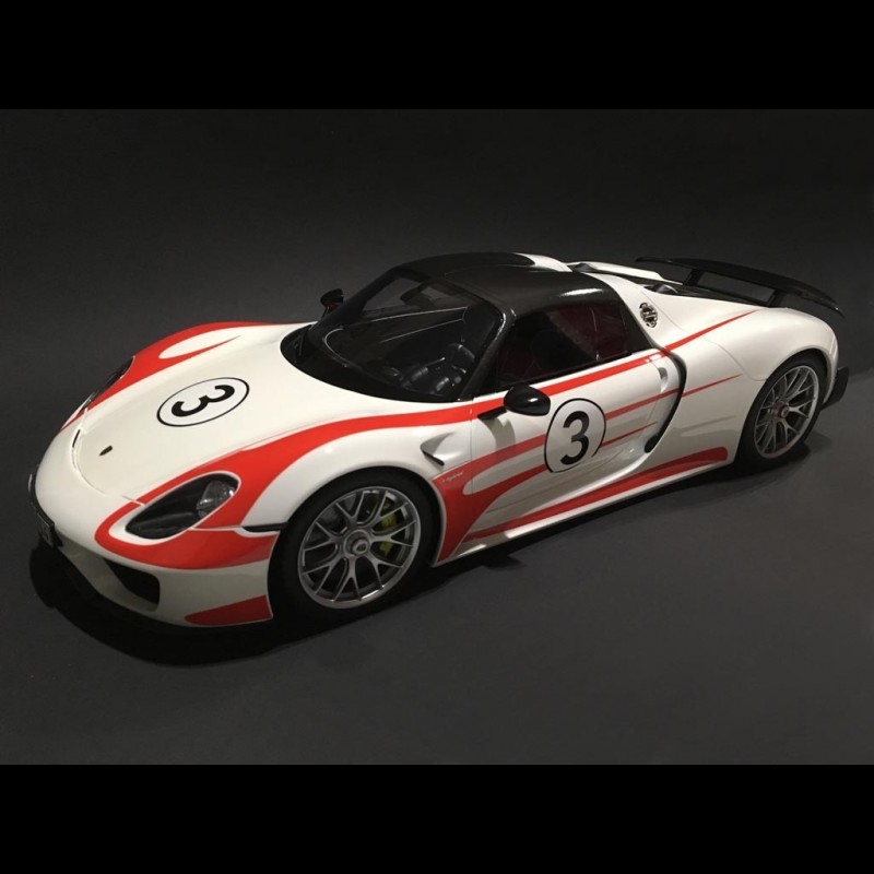 Porsche 918 Weissach Salzburg white / red 1/12 GT SPIRIT GT078