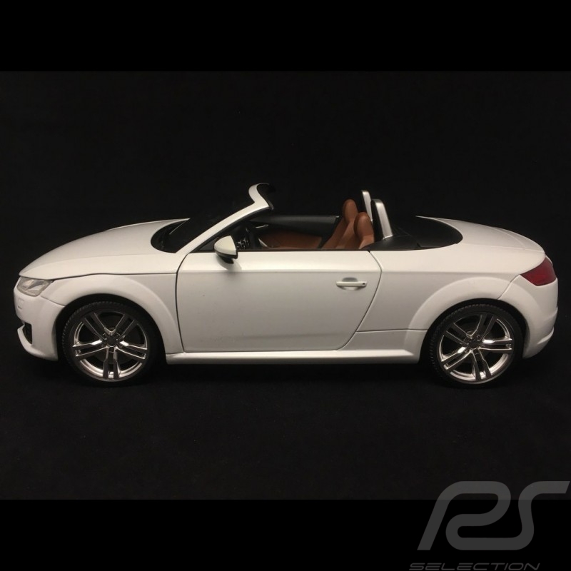 Audi TT Roadster phase III Gletscherweiß 1/18 Minichamps 5011400515