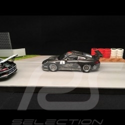 Diorama Dekor Rennstrecke Gerade mit Grillen, rot und weiß Reifen und Vibrator 1/43