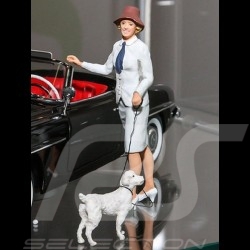 Porsche elegant lady with dog 1/18 Figurine diorama AE180047
