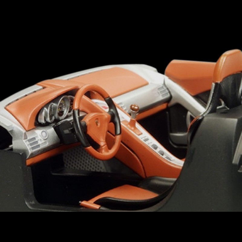 Kit Porsche Carrera GT 1/24 Tamiya 24275