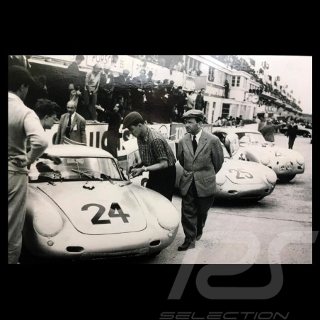 Carte postale Postcard Postkarte Porsche 550 550 coupé au Mans 1955 avec Ferry Porsche Noir et blanc 10x15 cm