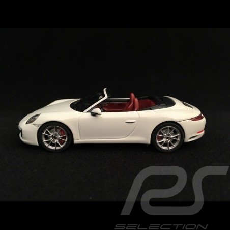 Porsche 911 type 991 Carrera S Cabriolet ph II 2017 white 1/43 Herpa 070980