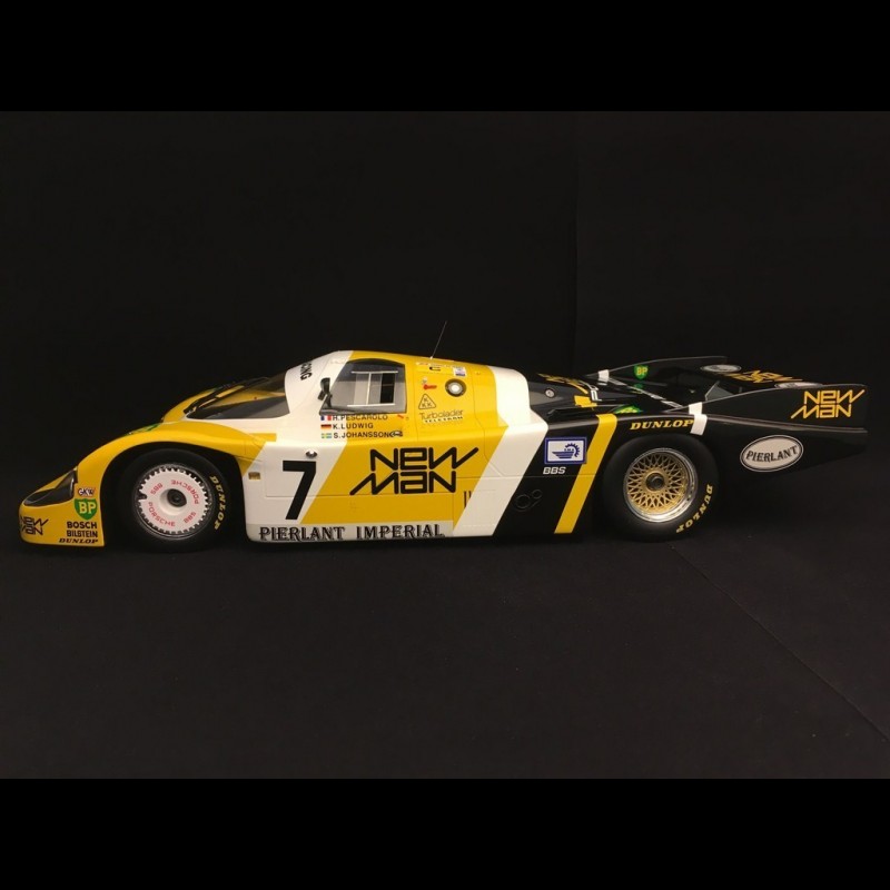 porsche-956-winner-24h-le-mans