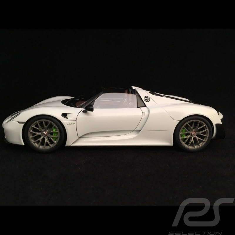 Porsche 918 Spyder 2015 weiß 1/18 Autoart 77926
